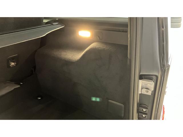 Ｇクラス Ｇ６３　ナッパレザーエクスクルーシブインテリア　　エナジャイジングパッケージ　リラクゼーション機能／シートベンチレーター　ＡＭＧカーボンファイバーインテリアトリム（46枚目）