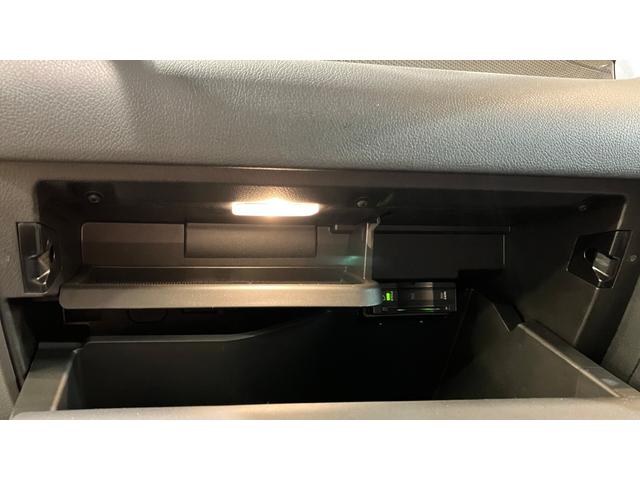 Ｂクラス Ｂ１８０　ＡＭＧライン　弊社デモカー　ナビＰＫＧ　アドバンスドＰＫＧ　禁煙　ＨＵＤ　３６０度カメラ　アドバンスドサウンドシステム　ＡＣＣ　電動トランク　電動シート　シートヒーター（35枚目）