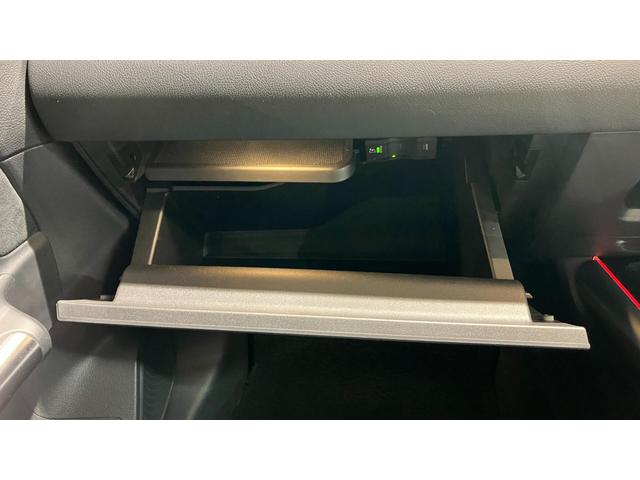 Bクラス B200d AMGライン ディーゼルターボ ナビPKG 1オ-ナ- Pアシスト BTオーディオ LEDヘッドランプ レーンキープ 盗難防止 地デジTV ナビ・TV 電動パワーシート 2.0ETC Bカメラ USB キーレスゴー ドライブレコーダー ヒーター(33枚目)