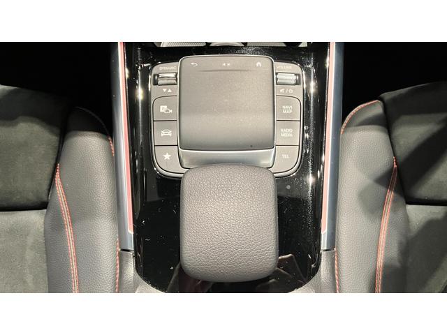Bクラス B200d AMGライン ディーゼルターボ ナビPKG 1オ-ナ- Pアシスト BTオーディオ LEDヘッドランプ レーンキープ 盗難防止 地デジTV ナビ・TV 電動パワーシート 2.0ETC Bカメラ USB キーレスゴー ドライブレコーダー ヒーター(50枚目)