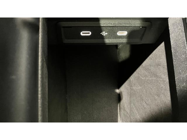 ＧＬＡクラス ＧＬＡ１８０　ＡＭＧラインパッケージ　ＭＰ２０２５０２　バックカメラ　定期点検記録簿　電動シート　アルミホイール　３６０度カメラ　ＬＥＤライト　エアコン　クリアランスソナー　スマートキー　フルセグＴＶ　パノラミックスライディングルーフ　キーレスゴー　ＥＴＣ（19枚目）