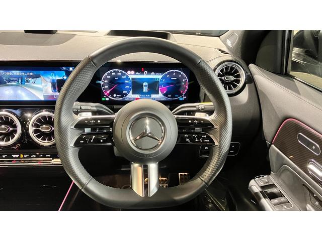 ＧＬＡクラス ＧＬＡ１８０　ＡＭＧラインパッケージ　ＭＰ２０２５０２　バックカメラ　定期点検記録簿　電動シート　アルミホイール　３６０度カメラ　ＬＥＤライト　エアコン　クリアランスソナー　スマートキー　フルセグＴＶ　パノラミックスライディングルーフ　キーレスゴー　ＥＴＣ（21枚目）