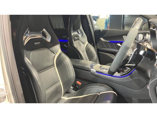 ＧＬＣ ＧＬＣ６３　Ｓ　４マチック＋　４ＷＤ　コンフォートＰＫＧ　ＡＭＧパフォーマンスパッケージ　カーボンセラミックブレーキクリアランスソナー　衝突被害軽減システム　シートエアコン　ドラレコ　ＬＥＤヘッドランプ　黒革シート　パワーステアリング　ナビＴＶ　パワーシート（5枚目）
