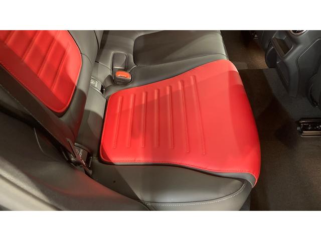 GLC GLC220d 4マチック AMGラインパッケージ 4WD パーキングアシスト レーダークルーズコントロール 全方位モニター 禁煙 バックモニター シートヒーター パワーシート 本革シート LEDヘッドライト サイドカメラ 4WD ETC(26枚目)