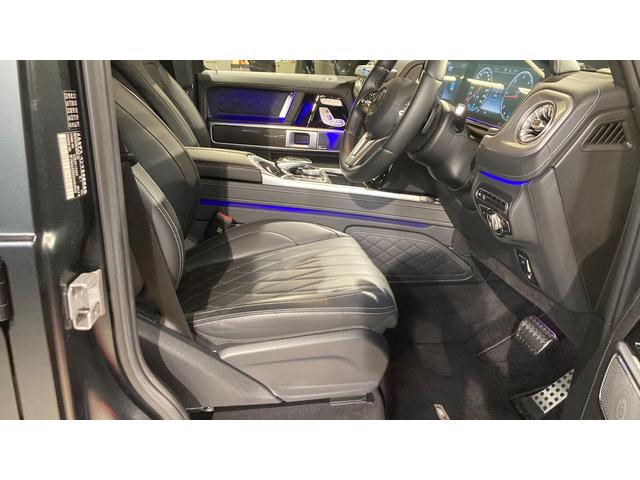 Ｇクラス Ｇ４００ｄ　ＡＭＧライン　４ＷＤ　エディションマグノブラック　サンルーフ　ブルメスターサラウンド　レザーエクスクルーシブパッケージ　アダプティブダンピングシステム　ボディー同色スペアタイヤリング（6枚目）