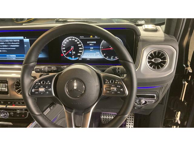 Ｇクラス Ｇ４００ｄ　ＡＭＧライン　４ＷＤ　エディションマグノブラック　サンルーフ　ブルメスターサラウンド　レザーエクスクルーシブパッケージ　アダプティブダンピングシステム　ボディー同色スペアタイヤリング（11枚目）