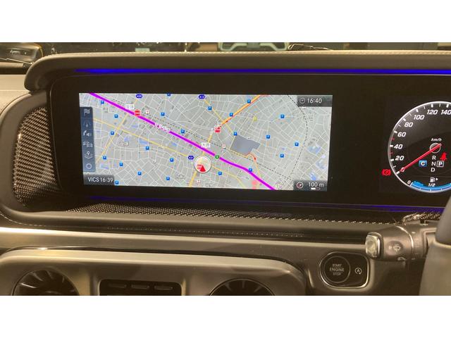 Ｇクラス Ｇ４００ｄ　ＡＭＧライン　４ＷＤ　エディションマグノブラック　サンルーフ　ブルメスターサラウンド　レザーエクスクルーシブパッケージ　アダプティブダンピングシステム　ボディー同色スペアタイヤリング（16枚目）