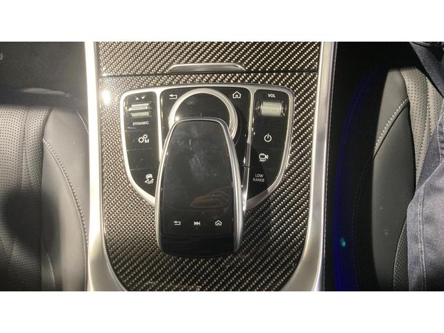 Ｇクラス Ｇ４００ｄ　ＡＭＧライン　４ＷＤ　エディションマグノブラック　サンルーフ　ブルメスターサラウンド　レザーエクスクルーシブパッケージ　アダプティブダンピングシステム　ボディー同色スペアタイヤリング（20枚目）