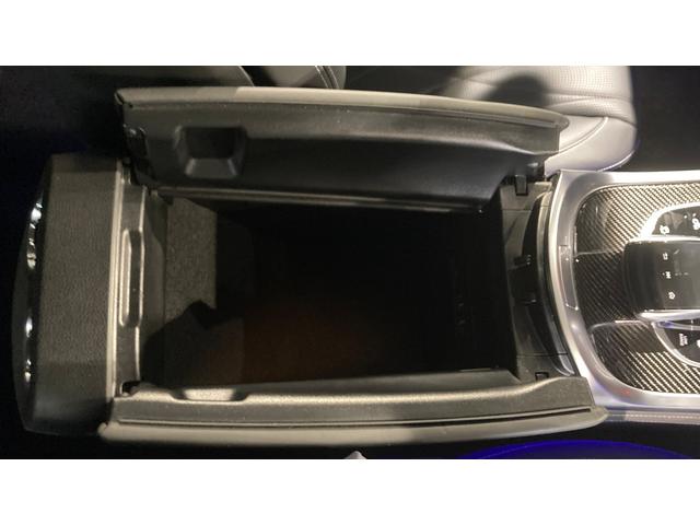 Ｇクラス Ｇ４００ｄ　ＡＭＧライン　４ＷＤ　エディションマグノブラック　サンルーフ　ブルメスターサラウンド　レザーエクスクルーシブパッケージ　アダプティブダンピングシステム　ボディー同色スペアタイヤリング（22枚目）
