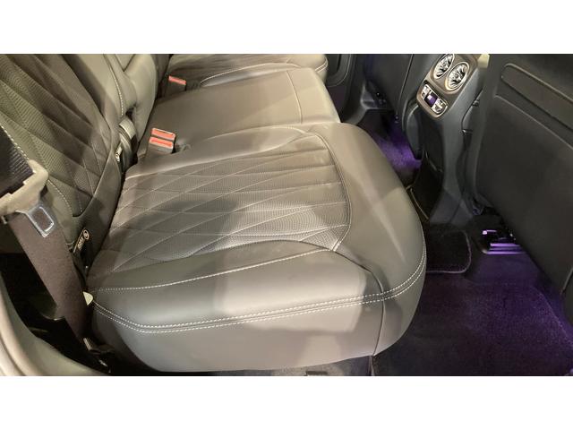 Ｇクラス Ｇ４００ｄ　ＡＭＧライン　４ＷＤ　エディションマグノブラック　サンルーフ　ブルメスターサラウンド　レザーエクスクルーシブパッケージ　アダプティブダンピングシステム　ボディー同色スペアタイヤリング（27枚目）