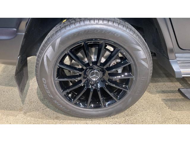 Ｇクラス Ｇ４００ｄ　ＡＭＧライン　４ＷＤ　エディションマグノブラック　サンルーフ　ブルメスターサラウンド　レザーエクスクルーシブパッケージ　アダプティブダンピングシステム　ボディー同色スペアタイヤリング（48枚目）