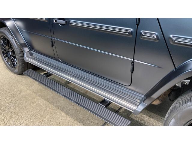 Ｇクラス Ｇ４００ｄ　ＡＭＧライン　４ＷＤ　エディションマグノブラック　サンルーフ　ブルメスターサラウンド　レザーエクスクルーシブパッケージ　アダプティブダンピングシステム　ボディー同色スペアタイヤリング（53枚目）