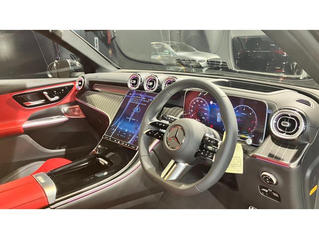 GLC GLC220d 4マチック AMGラインパッケージ 4WD パノラマルーフ パーキングアシスト レーダークルーズコントロール 全方位モニター 禁煙 バックモニター シートヒーター パワーシート 本革シート LEDヘッドライト サイドカメラ 4WD ETC(11枚目)