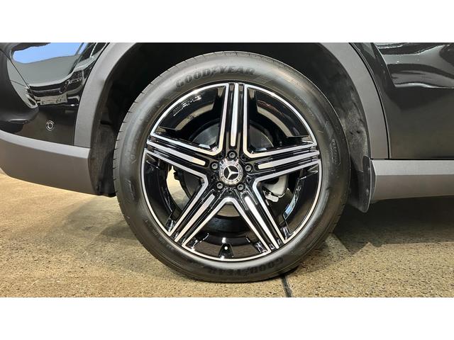 GLC GLC220d 4マチック AMGラインパッケージ 4WD パノラマルーフ パーキングアシスト レーダークルーズコントロール 全方位モニター 禁煙 バックモニター シートヒーター パワーシート 本革シート LEDヘッドライト サイドカメラ 4WD ETC(23枚目)
