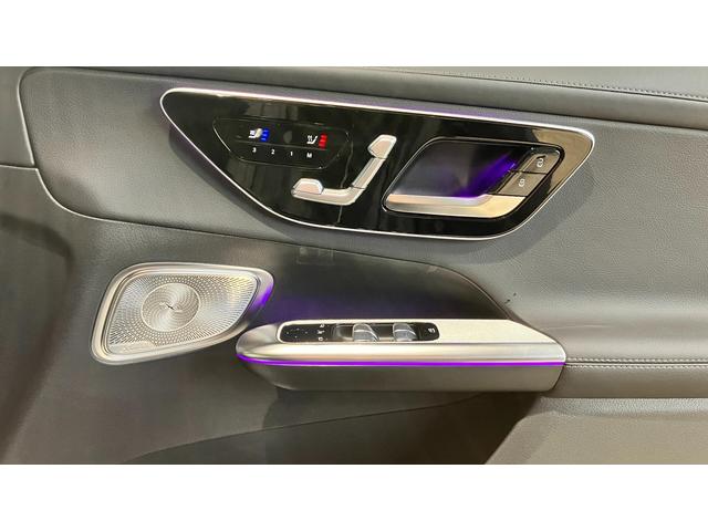 GLC GLC220d4マチッククーペAMGラインパッケージ ISG レザー 禁煙車 全周囲カメラ フルセグ エアサスペンション 記録簿 4WD オートマチックハイビーム ETC ミュージックプレイヤー接続可 電動シート アダプティブクルーズコントロール サンルーフ(9枚目)