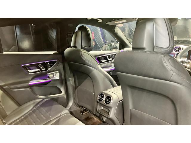 GLC GLC220d4マチッククーペAMGラインパッケージ ISG レザー 禁煙車 全周囲カメラ フルセグ エアサスペンション 記録簿 4WD オートマチックハイビーム ETC ミュージックプレイヤー接続可 電動シート アダプティブクルーズコントロール サンルーフ(10枚目)