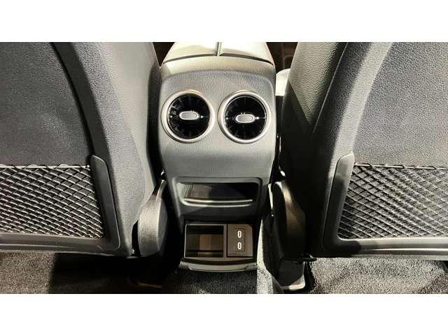 ＧＬＢ ＧＬＢ１８０　ＡＭＧラインパッケージ　ＭＰ２０２５０２　フルセグＴＶ　３６０°カメラ　パワーシート　ＬＥＤライト　キーレスゴー　バックカメラ　パーキングアシスト　ＡＣＣ　ナビＴＶ　シートヒーター　ルーフレール　３列シート　ＥＴＣ　アイドリングストップ（35枚目）