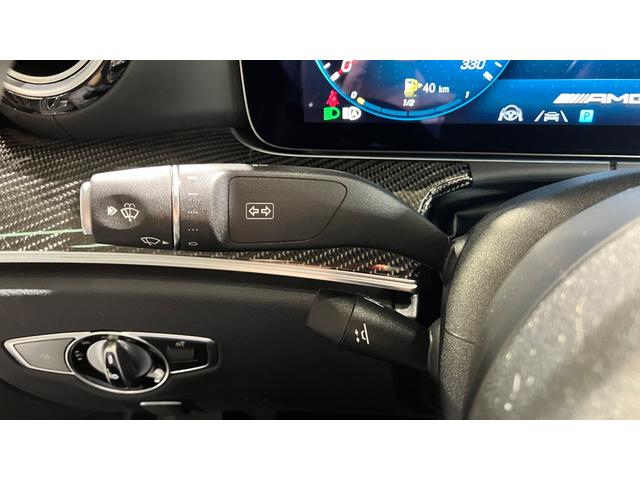 Eクラス E63 S 4マチック+ 4WD AMGカーボンPKG ドラレコ ヒーター ワンオーナー サンルーフ 全周囲カメラ エアサス 地デジ ACC Pシート ETC PTS サイドカメラ LEDヘッドライト シートエアコン アイドリングストップ 4WD(7枚目)