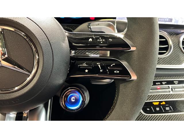 Eクラス E63 S 4マチック+ 4WD AMGカーボンPKG ドラレコ ヒーター ワンオーナー サンルーフ 全周囲カメラ エアサス 地デジ ACC Pシート ETC PTS サイドカメラ LEDヘッドライト シートエアコン アイドリングストップ 4WD(25枚目)