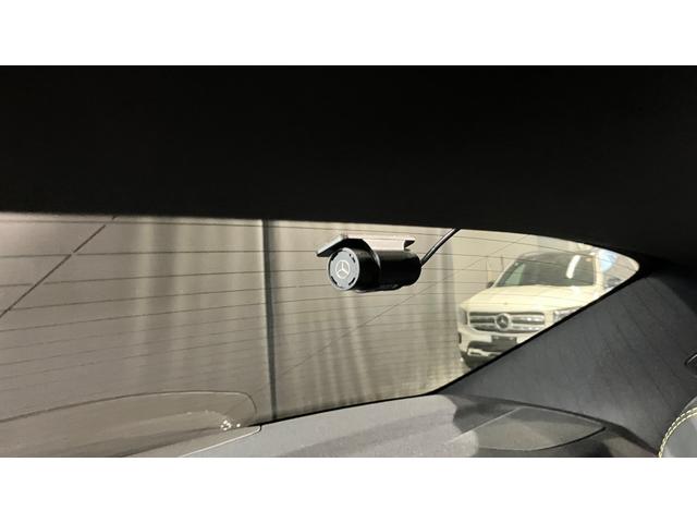 Eクラス E63 S 4マチック+ 4WD AMGカーボンPKG ドラレコ ヒーター ワンオーナー サンルーフ 全周囲カメラ エアサス 地デジ ACC Pシート ETC PTS サイドカメラ LEDヘッドライト シートエアコン アイドリングストップ 4WD(52枚目)