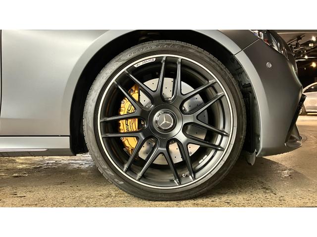 Eクラス E63 S 4マチック+ 4WD AMGカーボンPKG ドラレコ ヒーター ワンオーナー サンルーフ 全周囲カメラ エアサス 地デジ ACC Pシート ETC PTS サイドカメラ LEDヘッドライト シートエアコン アイドリングストップ 4WD(55枚目)