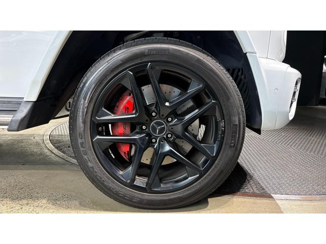 Gクラス G63 4WD アダプティブダンピングシステム Bカメラ キーレスゴー シートH 地デジ シートクーラー スマートキー アルミホイール 記録簿 レーンアシスト ドライブレコーダー アダプティブクルーズコントロール ナビTV 4WD ETC 本革シ(9枚目)