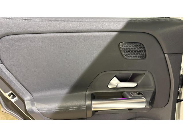 EQA EQA250 AMGライン AMGラインエクステリア ドラレコ ワンオーナー パワーシート スマートキー ルーフレール シートヒーター フロントカメラ ETC 衝突軽減ブレーキ サイドカメラ マルチビューカメラ ミュージックプレイヤー接続可 前後ソナー(35枚目)