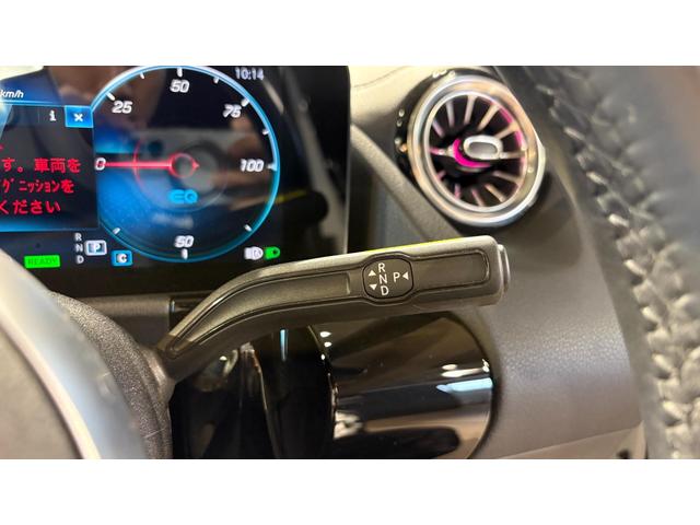 EQA EQA250 AMGライン AMGラインエクステリア ドラレコ ワンオーナー パワーシート スマートキー ルーフレール シートヒーター フロントカメラ ETC 衝突軽減ブレーキ サイドカメラ マルチビューカメラ ミュージックプレイヤー接続可 前後ソナー(50枚目)