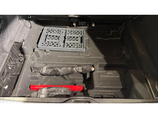 GLC GLC220d 4マチックスポーツ(本革仕様) 4WD スマートキー 電動シート 革シート LEDヘッドランプ 1オーナー バックカメラ レーンアシスト シートH フルタイム4WD ナビ ETC アイドリングストップ アルミホイール オートLED(32枚目)