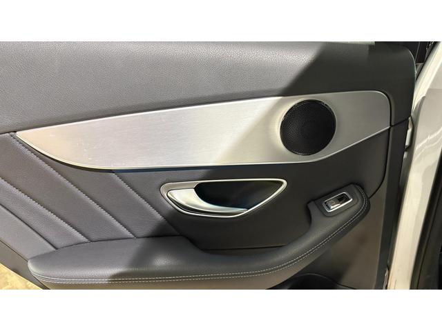 Cクラスステーションワゴン C180 ステーションワゴン ローレウスエディション レーダーセーフティパッケージ AMGライン パノラミックスライディングルーフ 弊社下取り車(32枚目)