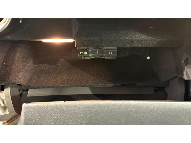 Cクラスステーションワゴン C180 ステーションワゴン ローレウスエディション レーダーセーフティパッケージ AMGライン パノラミックスライディングルーフ 弊社下取り車(40枚目)