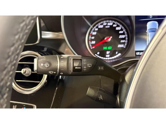 Cクラスステーションワゴン C180 ステーションワゴン ローレウスエディション レーダーセーフティパッケージ AMGライン パノラミックスライディングルーフ 弊社下取り車(50枚目)