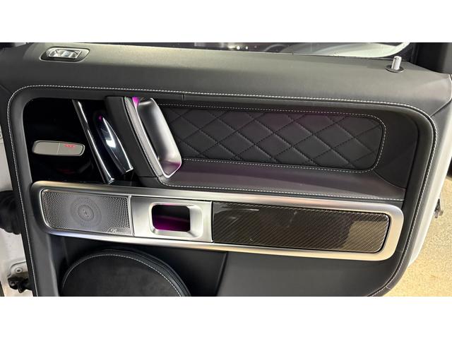 Gクラス G63 マグノヒーローエディション レーダーセーフティパッケージ マグノナイトブラックスペアタイヤリング カーボンインテリア 弊社下取り 1オーナー(23枚目)