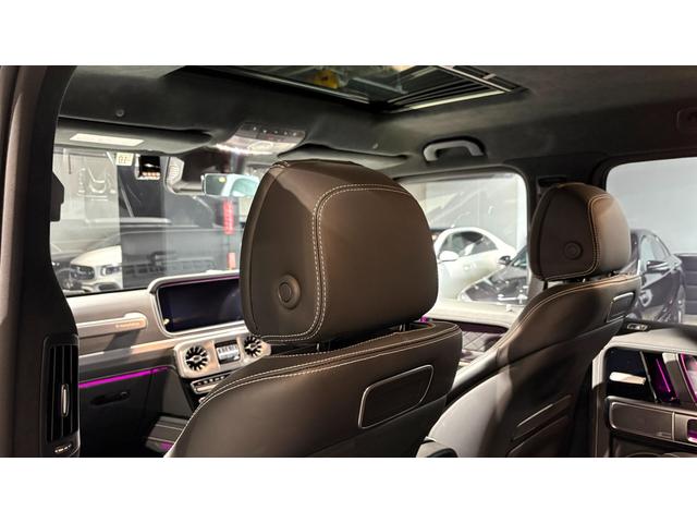 Gクラス G63 マグノヒーローエディション レーダーセーフティパッケージ マグノナイトブラックスペアタイヤリング カーボンインテリア 弊社下取り 1オーナー(30枚目)