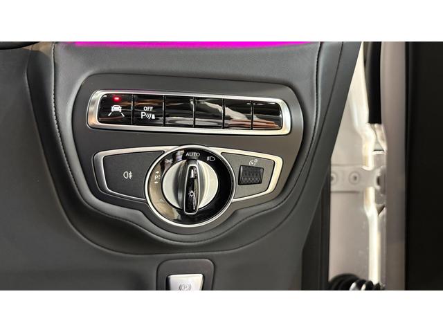 Gクラス G63 マグノヒーローエディション レーダーセーフティパッケージ マグノナイトブラックスペアタイヤリング カーボンインテリア 弊社下取り 1オーナー(44枚目)