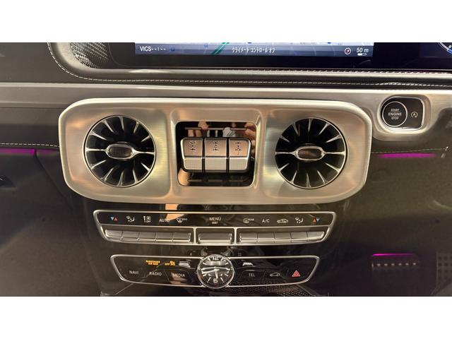 Gクラス G63 マグノヒーローエディション レーダーセーフティパッケージ マグノナイトブラックスペアタイヤリング カーボンインテリア 弊社下取り 1オーナー(52枚目)