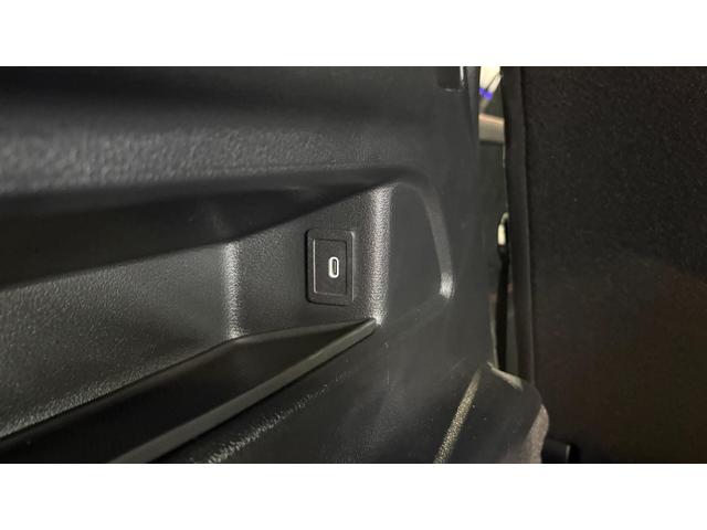 GLB GLB200d 4マチック AMGラインパッケージ レーダーセーフティパッケージ AMGライン 弊社デモカーアップ(30枚目)