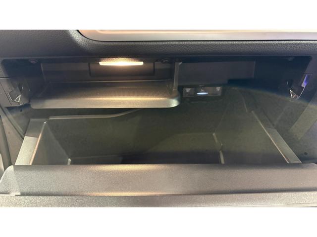 GLB GLB200d 4マチック AMGラインパッケージ レーダーセーフティパッケージ AMGライン 弊社デモカーアップ(42枚目)