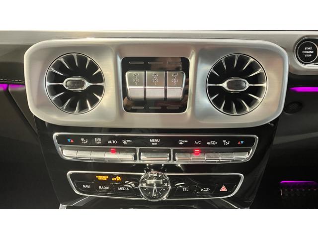 Gクラス G400d マヌファクトゥーアエディション マヌファクトゥーアエディション 電動格納式サイドステップ デジタルインナーミラー ナイトパッケージ 弊社下取り 1オーナー(19枚目)