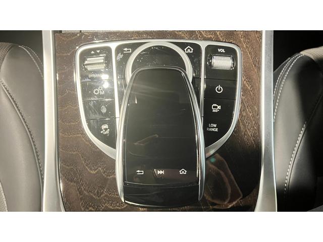 Gクラス G400d マヌファクトゥーアエディション マヌファクトゥーアエディション 電動格納式サイドステップ デジタルインナーミラー ナイトパッケージ 弊社下取り 1オーナー(21枚目)