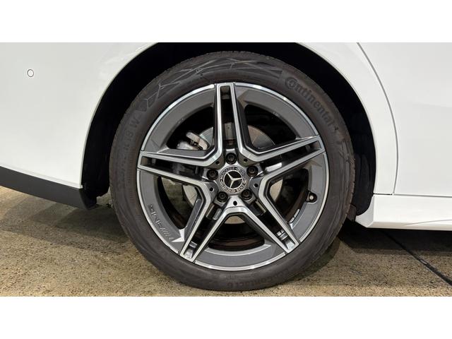 CLAクラス シューティングブレーク CLA200d シューティングブレーク AMGライン AMGライン ナビゲーションパッケージ 弊社下取り 1オーナー 18インチAMG5ツインスポークアルミホイール 本革巻マルチファンクションスポーツステアリング(パドルシフト付き)(11枚目)