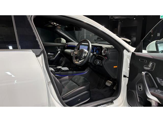 CLAクラス シューティングブレーク CLA200d シューティングブレーク AMGライン AMGライン ナビゲーションパッケージ 弊社下取り 1オーナー 18インチAMG5ツインスポークアルミホイール 本革巻マルチファンクションスポーツステアリング(パドルシフト付き)(14枚目)