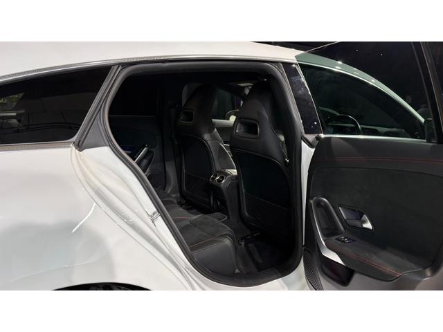 CLAクラス シューティングブレーク CLA200d シューティングブレーク AMGライン AMGライン ナビゲーションパッケージ 弊社下取り 1オーナー 18インチAMG5ツインスポークアルミホイール 本革巻マルチファンクションスポーツステアリング(パドルシフト付き)(20枚目)