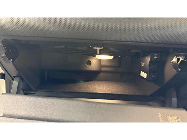 CLAクラス シューティングブレーク CLA200d シューティングブレーク AMGライン AMGライン ナビゲーションパッケージ 弊社下取り 1オーナー 18インチAMG5ツインスポークアルミホイール 本革巻マルチファンクションスポーツステアリング(パドルシフト付き)(38枚目)