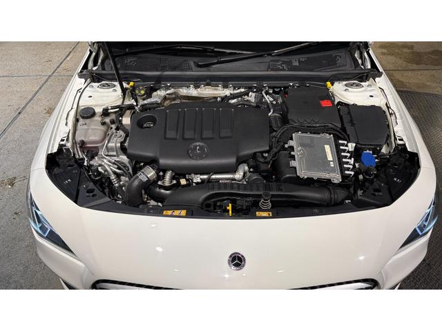 CLAクラス シューティングブレーク CLA200d シューティングブレーク AMGライン AMGライン ナビゲーションパッケージ 弊社下取り 1オーナー 18インチAMG5ツインスポークアルミホイール 本革巻マルチファンクションスポーツステアリング(パドルシフト付き)(57枚目)