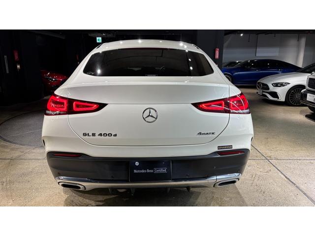 電車でご来店頂く場合は、京王線「代田橋駅」より徒歩６分程、急行・区間急行・快速電車などが停車する「笹塚駅」より徒歩１２分程です。