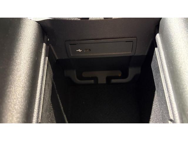 電車でご来店頂く場合は、京王線「代田橋駅」より徒歩６分程、急行・区間急行・快速電車などが停車する「笹塚駅」より徒歩１２分程です。