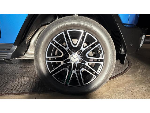 Gクラス G450d AMGラインパッケージ (ISG) ディーゼルターボ 4WD MP202502 20インチAMGアルミホイール ピアノラッカーウッドインテリアトリム ナッパレザーダッシュ ナッパレザーシート(ダイヤモンドステッチ入(11枚目)