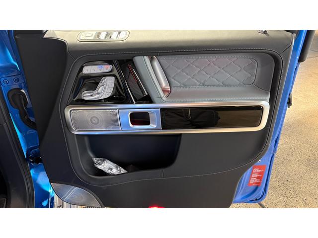 Gクラス G450d AMGラインパッケージ (ISG) ディーゼルターボ 4WD MP202502 20インチAMGアルミホイール ピアノラッカーウッドインテリアトリム ナッパレザーダッシュ ナッパレザーシート(ダイヤモンドステッチ入(20枚目)