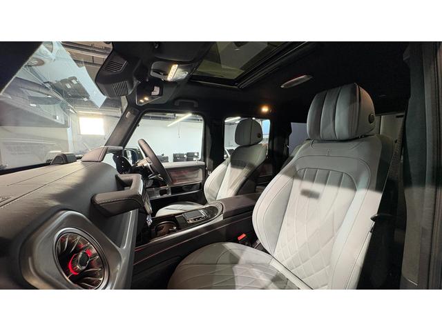 Gクラス G450d AMGラインパッケージ (ISG) ディーゼルターボ 4WD MP202502 20インチAMGアルミホイール ピアノラッカーウッドインテリアトリム ナッパレザーダッシュ ナッパレザーシート(ダイヤモンドステッチ入(36枚目)
